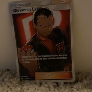Pokemon full art trainer